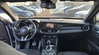 ALFA ROMEO Stelvio usata, con Cerchi in lega