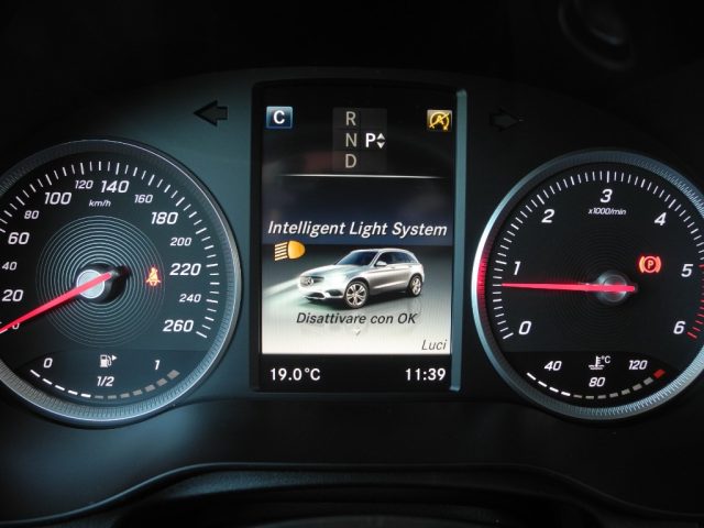 MERCEDES-BENZ GLC 250 usata, con Fari LED