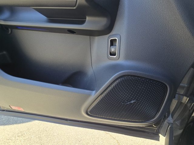 MERCEDES-BENZ GLA 200 usata, con Fendinebbia