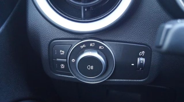 ALFA ROMEO Stelvio usata, con Volante in pelle