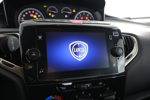LANCIA Ypsilon usata 13