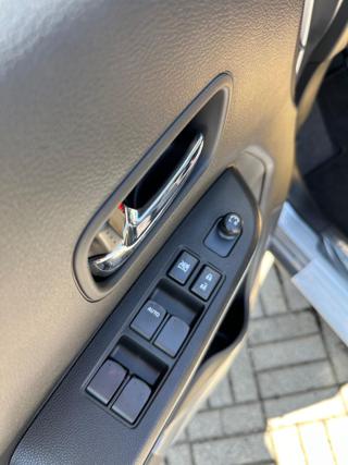 SUZUKI Ignis usata, con Alzacristalli elettrici