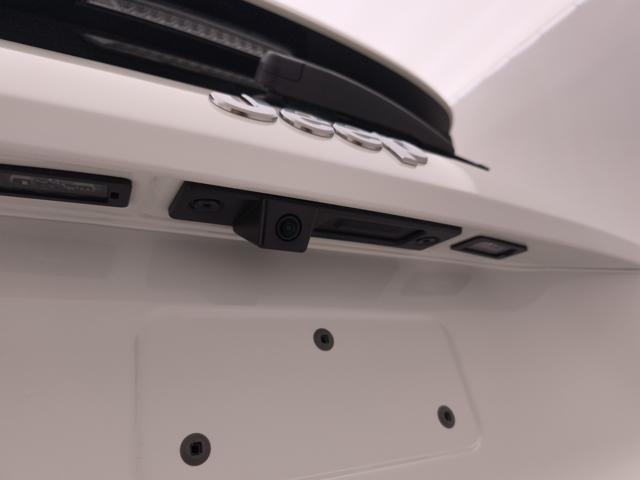 JEEP Avenger usata, con Leve al volante