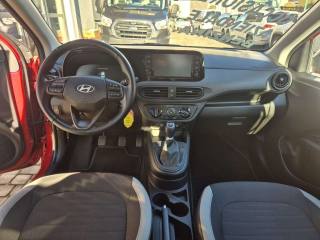HYUNDAI i10 usata, con Volante in pelle