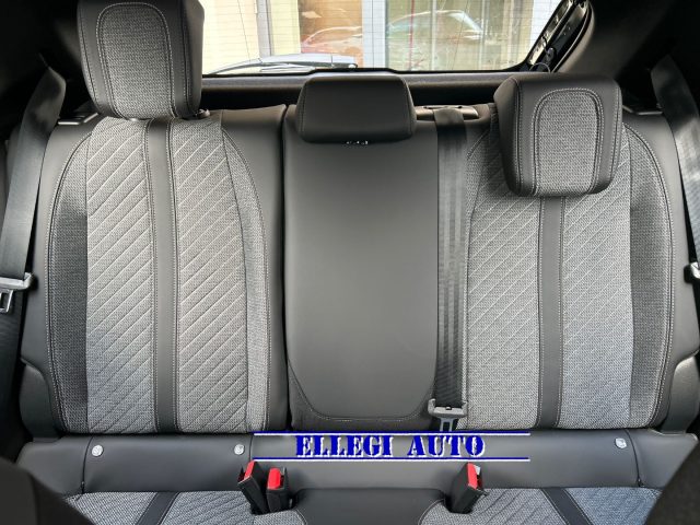 PEUGEOT 208 usata, con Sedile posteriore sdoppiato