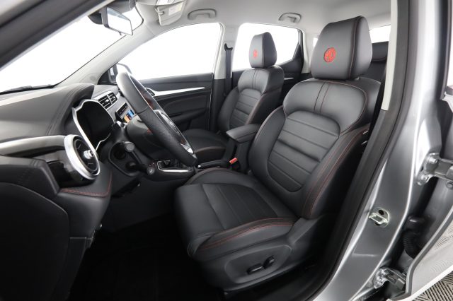 MG ZS usata 8