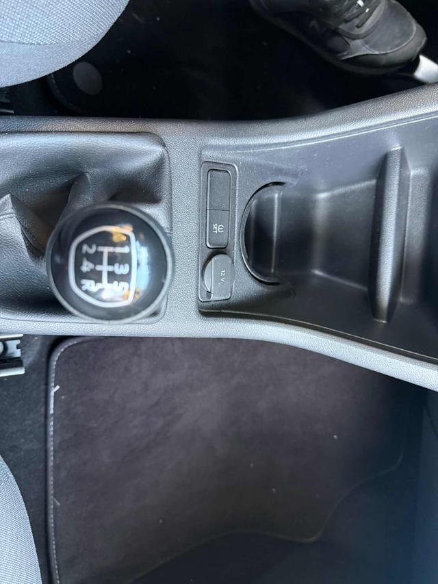 VOLKSWAGEN up! usata, con Bluetooth