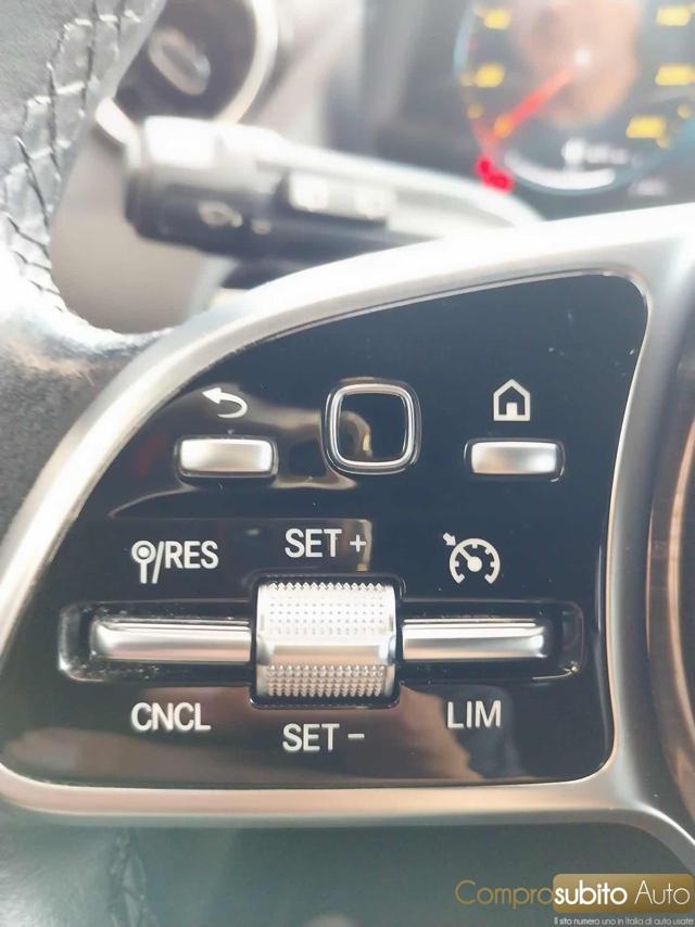 MERCEDES-BENZ GLA 180 usata 28