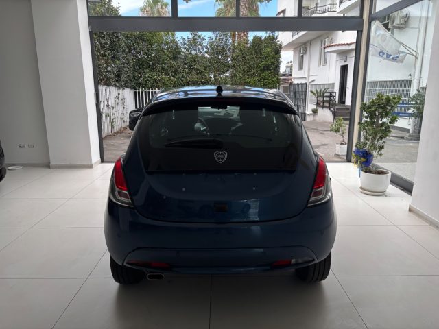 LANCIA Ypsilon usata, con ESP