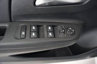 OPEL Corsa usata, con Airbag testa