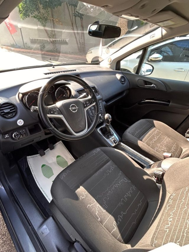 OPEL Meriva usata, con Climatizzatore