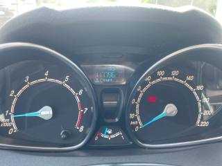 FORD Fiesta usata, con Bluetooth