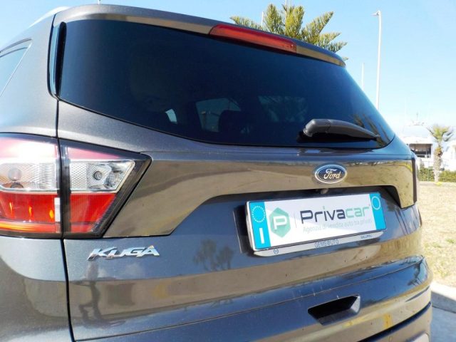 FORD Kuga usata, con Volante multifunzione