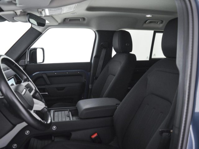 LAND ROVER Defender usata 13