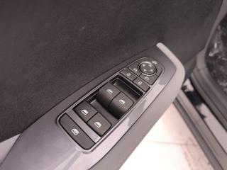 BYD Dolphin Surf usata, con USB