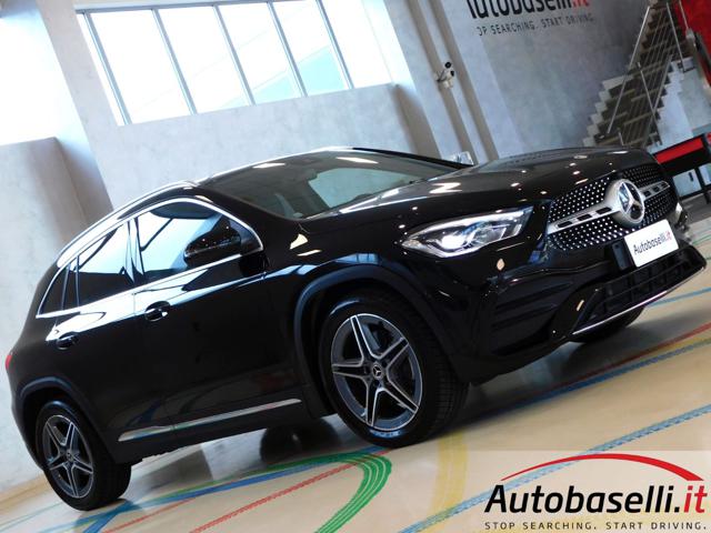 MERCEDES-BENZ GLA 180 usata, con Fari LED