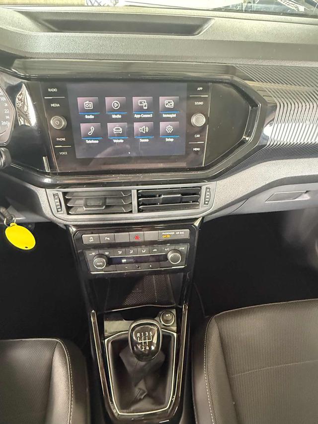 VOLKSWAGEN T-Cross usata 24