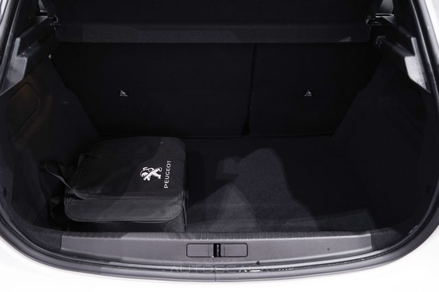 PEUGEOT 208 usata, con Specchietti laterali elettrici