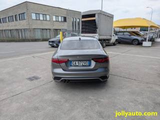 JAGUAR XE usata, con Autoradio