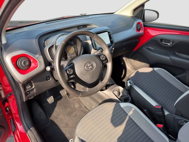 TOYOTA Aygo usata 8