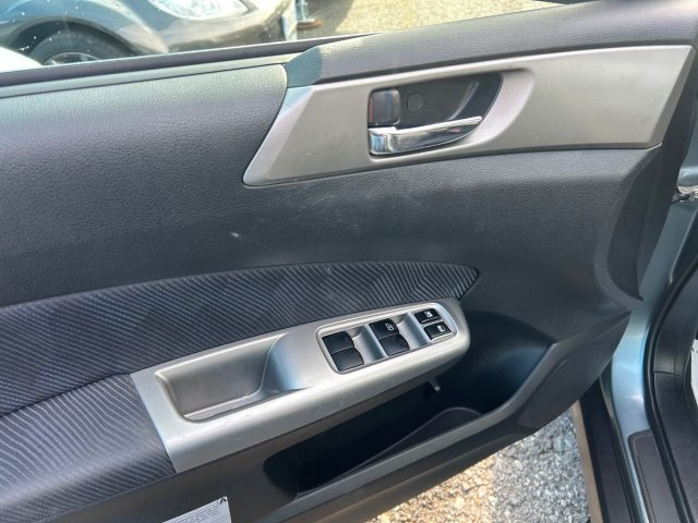SUBARU Forester usata, con ESP