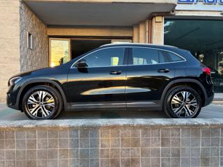 MERCEDES-BENZ GLA 200 usata, con Cerchi in lega