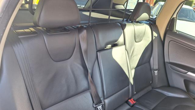 VOLVO XC60 usata, con Interni in pelle