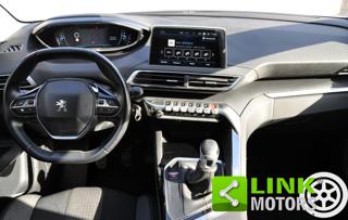 PEUGEOT 5008 usata, con Cerchi in lega