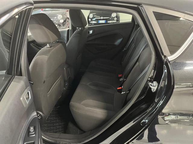 FORD Fiesta usata, con Lettore CD