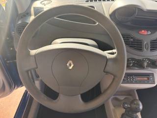 RENAULT Twingo usata, con USB