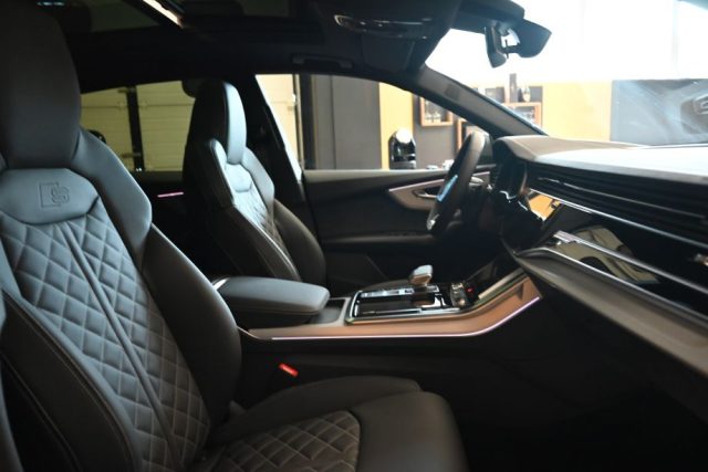 AUDI Q8 usata 35