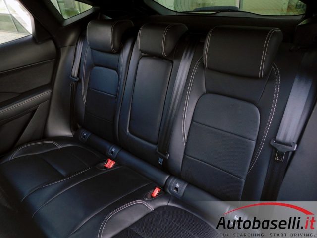 JAGUAR E-Pace usata, con Isofix