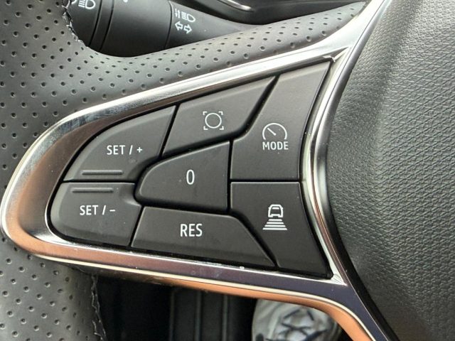 RENAULT Captur usata, con Sistema di navigazione
