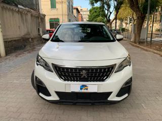 PEUGEOT 3008 usata, con Airbag