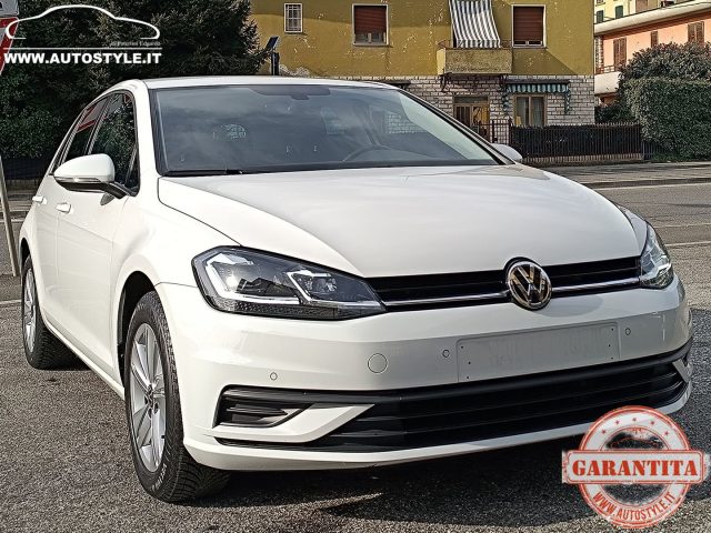VOLKSWAGEN Golf usata, con Sensori di parcheggio anteriori