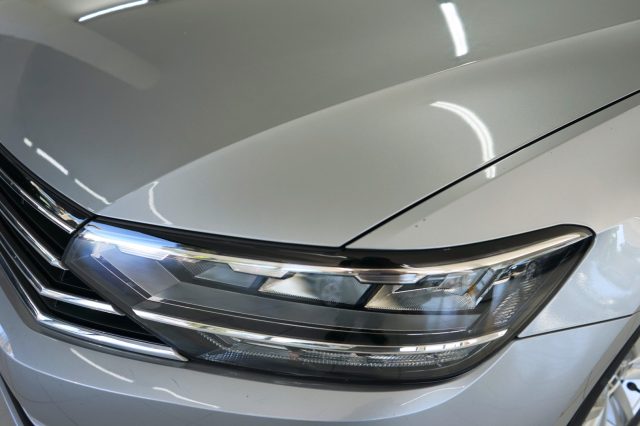 VOLKSWAGEN Passat Variant usata, con Bracciolo