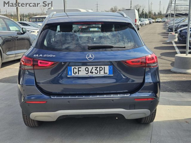 MERCEDES-BENZ GLA 250 usata, con Climatizzatore