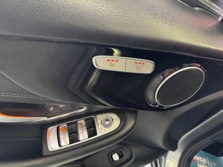 MERCEDES-BENZ C 200 usata, con Specchietti laterali elettrici
