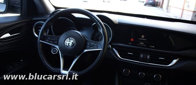 ALFA ROMEO Stelvio usata, con Cerchi in lega