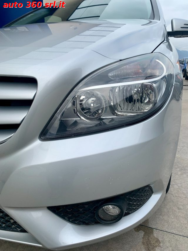 MERCEDES-BENZ B 180 usata, con Autoradio