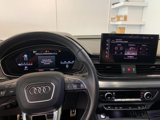 AUDI Q5 usata, con Volante in pelle