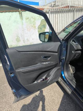 RENAULT Scenic usata, con Fendinebbia