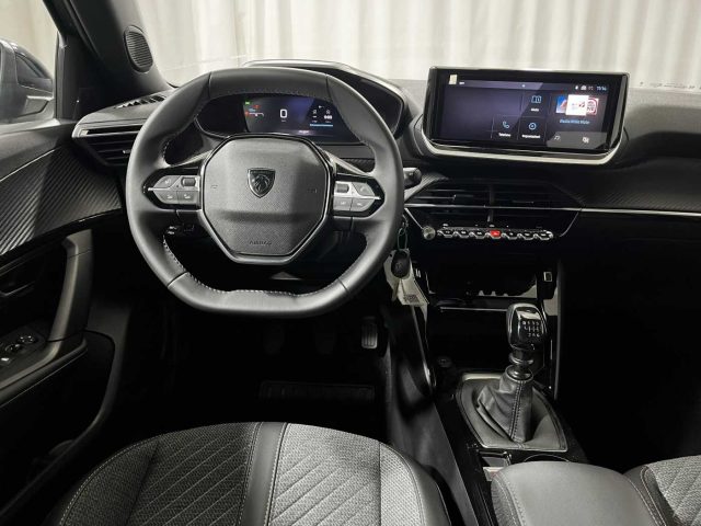 PEUGEOT 2008 usata, con Sedile posteriore sdoppiato