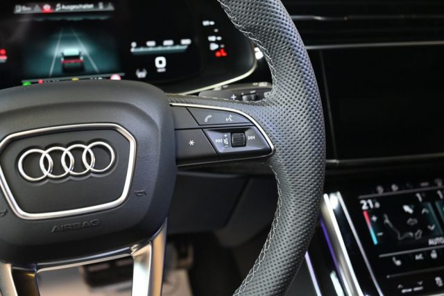 AUDI Q8 usata 38