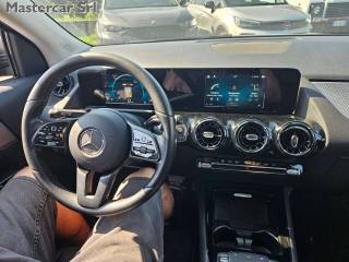 MERCEDES-BENZ GLA 200 usata 10
