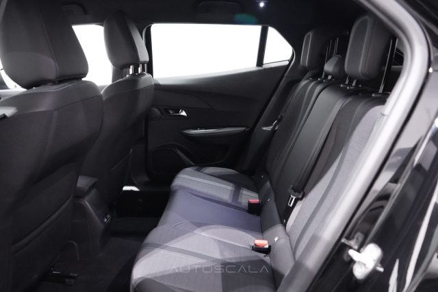 PEUGEOT 2008 usata, con Volante multifunzione