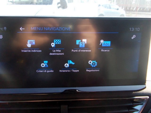 PEUGEOT 3008 usata, con Touch screen