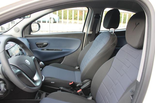 LANCIA Ypsilon usata, con Controllo trazione
