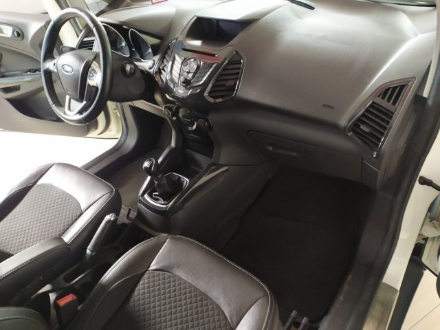 FORD EcoSport usata, con Climatizzatore