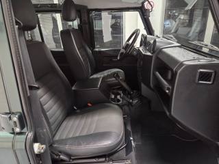 LAND ROVER Defender usata 25